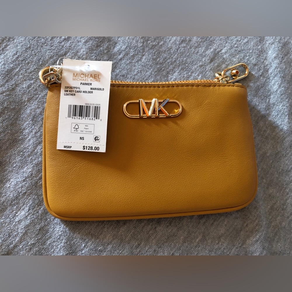 Michael Kors Parker Small Leather Zip Card Case